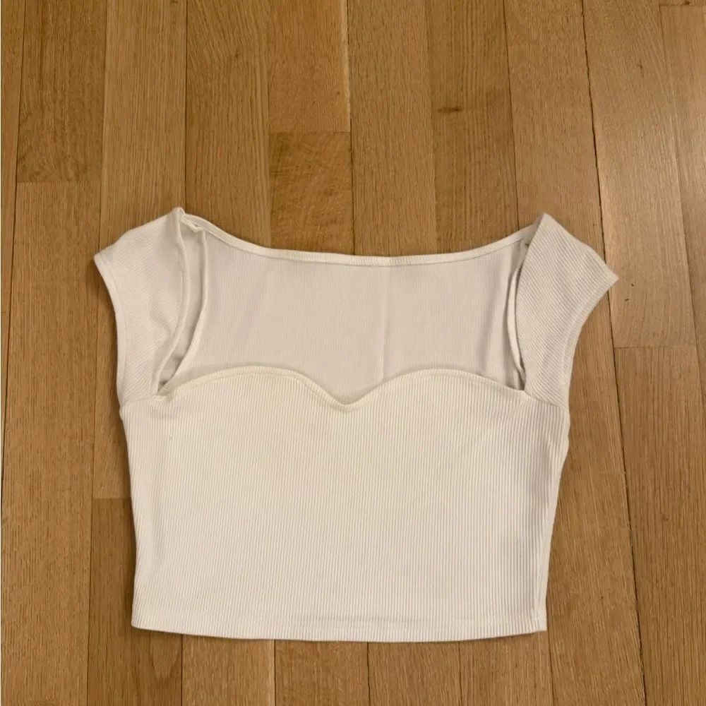 White Ribbed Women's Top from SHEIN